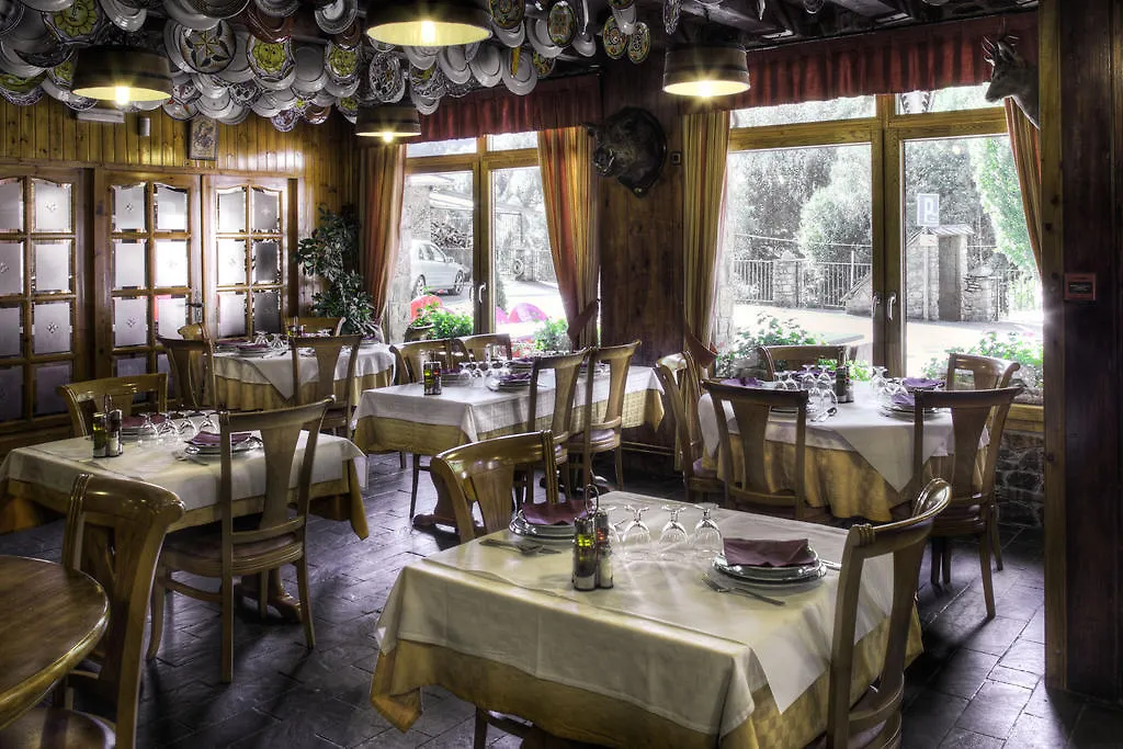 Hostal La Font Os de Civís 3*,  Espagne